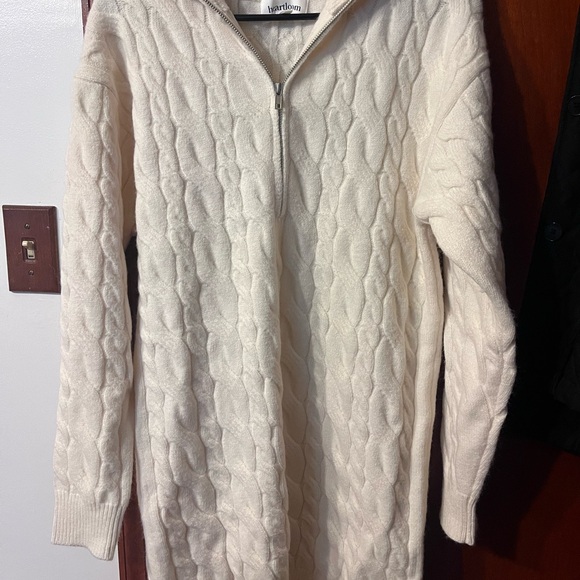 NWOT revolve sweater dress in ivory - Picture 3 of 5